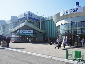 На выставке «KIOGE 2015» специалисты «ФРЕШЭКСПО» реализовали две экспозиции для компаний ООО «ПРИВОДЫ АУМА» и АК «ОЗНА»